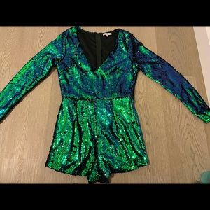 sequin romper ✨💚✨💙